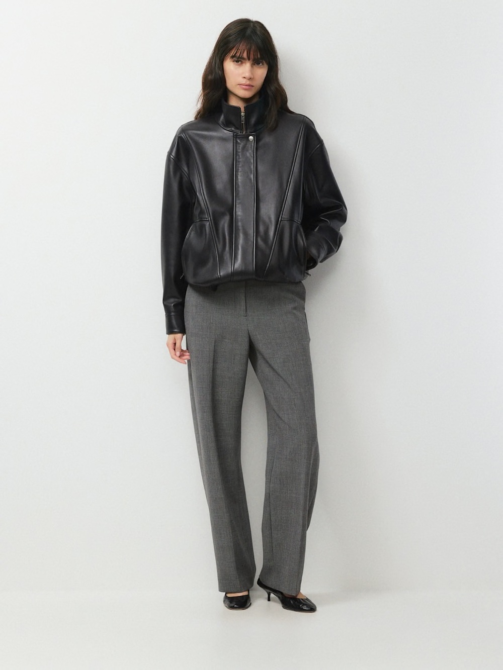 Aritzia Agency Pants in Dark Gray